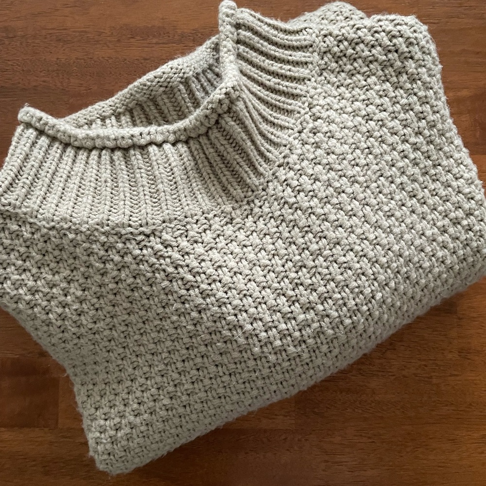 Knit Sweater - Picture 9 of 9